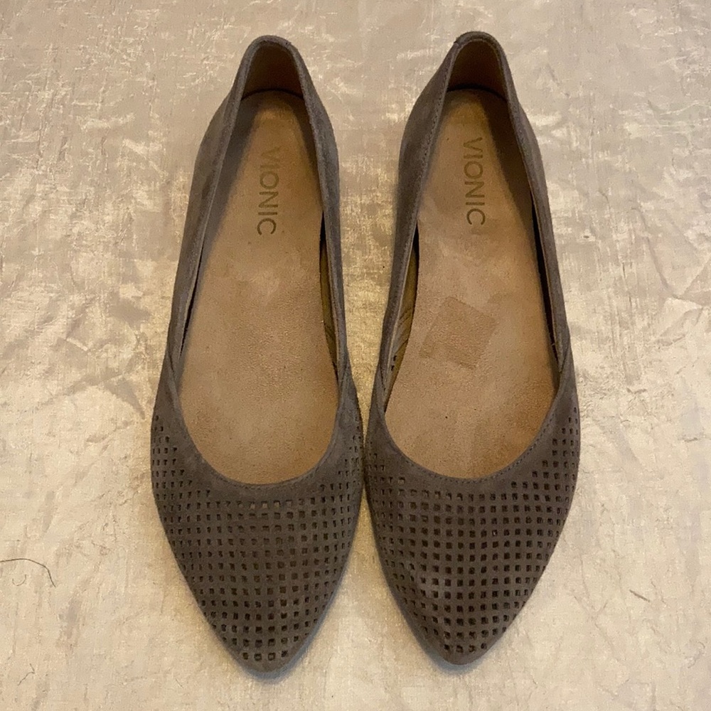 Vionic Posey Taupe Suede Pointed Toe Flats